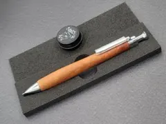 Item thumbnail for item 54e41f46-e987-4884-b797-4fcfd2e99d3b