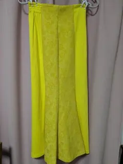 ROSIEE 黄色のスカート　サイズフリー　定価17,600円