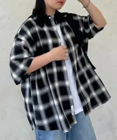 オーバーサイズ チェックシャツ 半袖 白黒