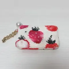 LOVERARY BY FEILER いちご柄 タオル生地ポーチ