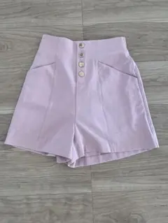 レトロガール ボタン付きハイウエストショートパンツ