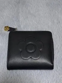 マリークワント　二つ折り財布