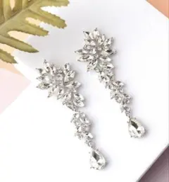 クリスタル ロングピアス シルバー