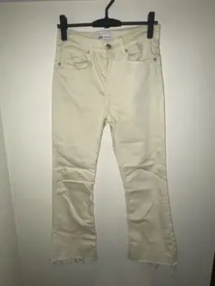 ZARA クリーム色 フレアパンツ サイズ38