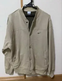 ⭐︎お値下げ⭐︎Nike ベージュ　ジャケット Mサイズ　アウター　羽織り 上着