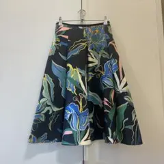 【美品】H&M フレアスカート ボタニカル柄 ダンボール素材