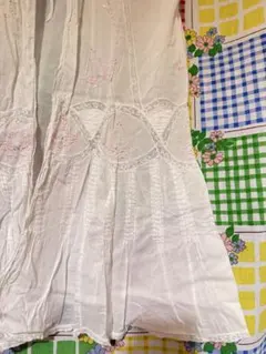 【超割】刺繍入りホワイト ロング丈シャツ