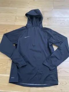 ＊Nike ＊ジップハーフアッププルオーバー パーカー ✨️美品✨
