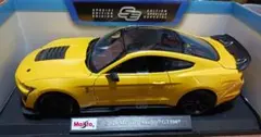 Maisto 2020 Ford Mustang Shelby GT500のサムネイル