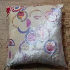 Y2505-302 FENDI フェンディ クッション 替えカバー付き 紺・白 Y2505-302 FENDI フェンディ クッション 替えカバー付き 紺・白