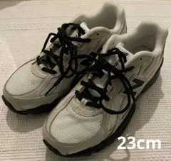 Crown様専用❗☆New Balance U740NW2 スニーカー シルバー - メルカリ