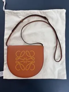 2025年最新】ヒールポーチ ロエベの人気アイテム - メルカリ