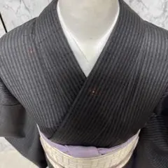 正絹上質紬  黒縦柄小刺繍花柄