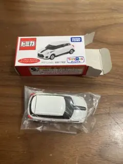 トミカ トイザらス　スイフトスポーツ