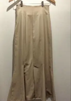 SNIDEL】ハイウエストヘムフレアツイルスカート　ベージュ　サイズ0