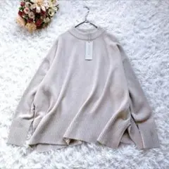 新品未使用タグ付✨UNFILO オンワード ニットプルオーバー グレージュ M