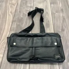 PORTER ブラックレザー ショルダーバッグ