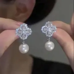 クリスタル パール 花形 イヤリング