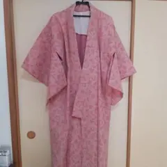 小紋着物 ピンク 葉柄　分厚い冬用　裄丈62 cm　袖丈48cm