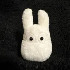 小トトロ　ジブリ　ぬいぐるみ　可愛い　ミニサイズ　白いふわふわ