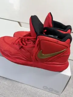 NIKE BY YOUカイリー8 完全非売品27cmのサムネイル