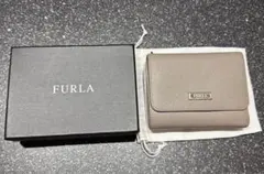 FURLA グレー 三つ折り財布