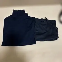 ブラックフリルネックタートルネック　シアートップスL インナー付き