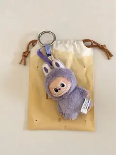 ラブブ THE MONSTERS イニシャル? PIN FOR LOVE