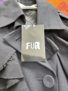 【新品タグ付き】FUR フリル付きトレンチコート ブラックのサムネイル