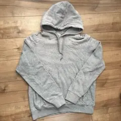 ユニクロ パーカー