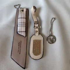 バッグチャーム 革