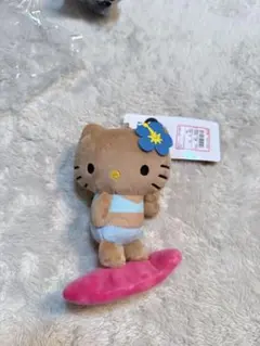 日焼けキティ 50周年 マスコットチャーム サーフィン アベイル ぬいぐるみ