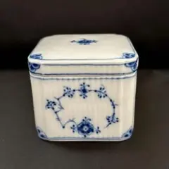 希少◼️ホワイトフルーテッド フルレース ディッシュ スクエア 14cm 2枚 2025年最新】ロイヤルコペンハーゲン フルレース スクエアの人気