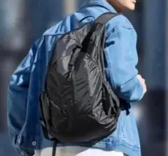 3/14まで限定価格！☆未使用☆coca ポケッタブル縦ファスナーバックパック