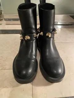値下げ　ZARA 完売　スタッズ　アンクル　ブーツ