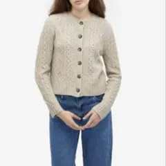 Levi's ベージュニットカーディガン XS