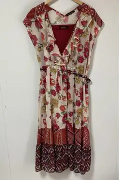 ROSE BUD フラワー柄切替ワンピース ペチコートち付き