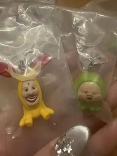 スモモノウチ　ホトケアカバネ　こびとづかん　めじるしアクセサリー