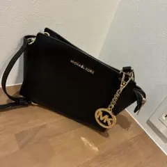 ショルダーバッグ