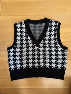 ハウンドトゥースパターン ニットベスト