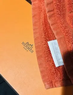 HERMES エルメス タオルハンカチ オレンジのサムネイル