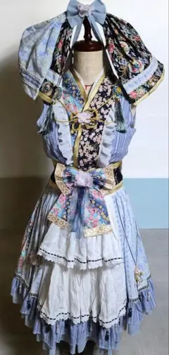 東方Project 博麗霊夢(青) コスプレ衣装のサムネイル