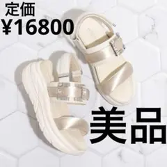 diana 軽量ビジューバックル付きフットベットサンダルベージュ 厚底 サンダル