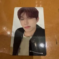 treasure ジョンウ 10000円 1万円 トレカ