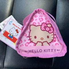 ♡みーたん♡様専用　値下げアベイル　ハローキティ おにぎりポーチ 保冷・保温