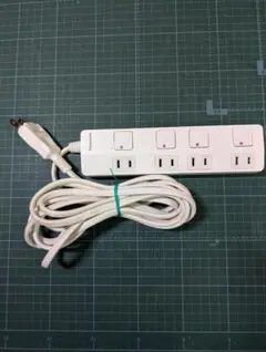 電源タップ3m 4口 15A 125V 延長コード