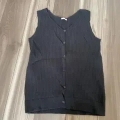 GU タンクトップ ジーユー ノースリーブ ブラック ベスト Vネック 黒