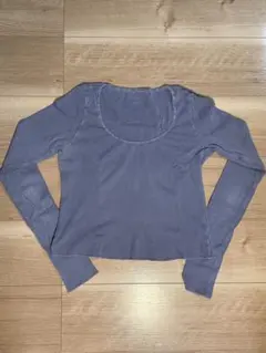 Brandy Melville クロップトップ　長袖