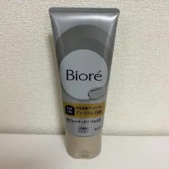 花王 ビオレ おうちdeエステ ディープクレイ洗顔のサムネイル