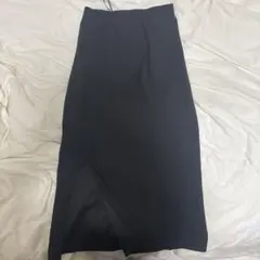 ブラック タイトスカート スリット入り UNIQLO